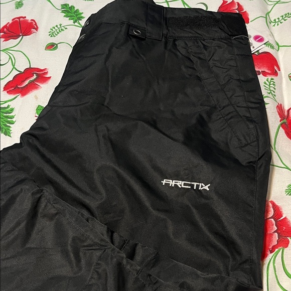 Arctix Women's Black Snow pants - Picture 2 of 8